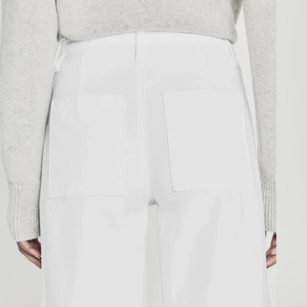 FRAME the 70s patch pocket crop in white Size 24 - Picture 2 of 9
